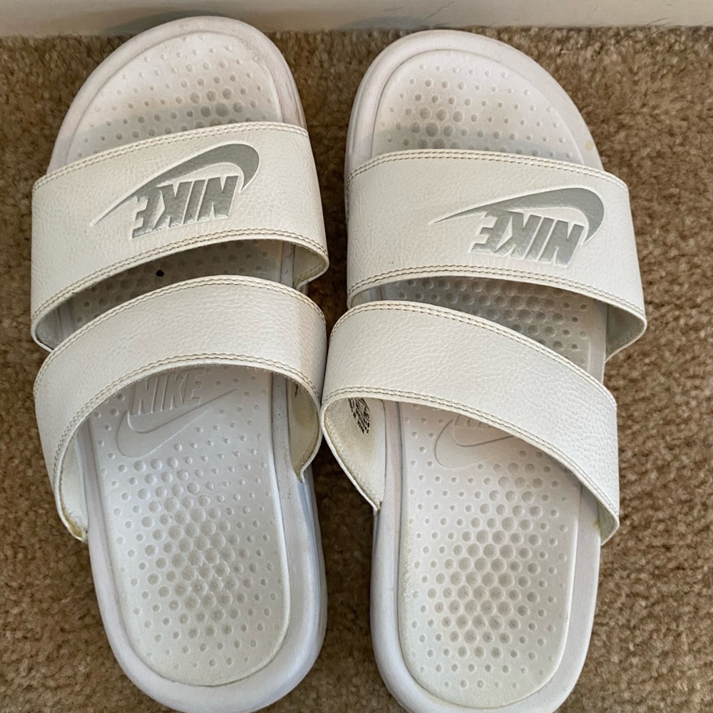 White Nike Slides size 7.5 Women’s Double Strap